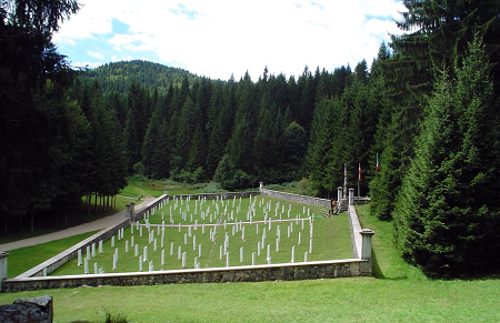 Cimitero in Val Magnaboschi